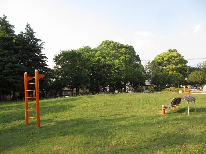 宮本台北公園：徒歩2分(130m)