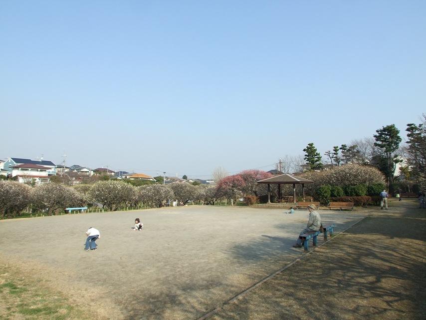 梅林公園：徒歩2分(140m)