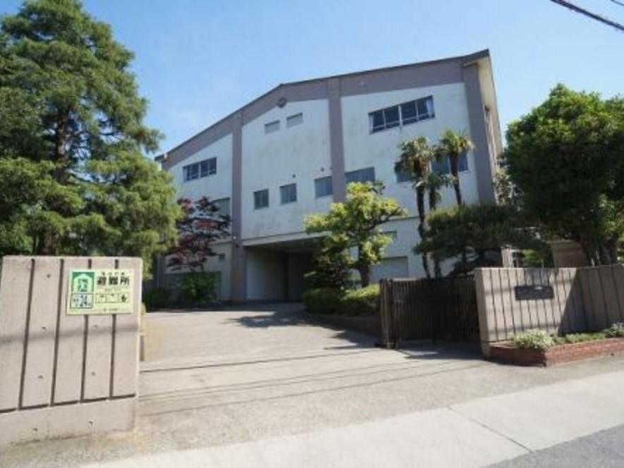 二宮小学校：徒歩9分(750m)