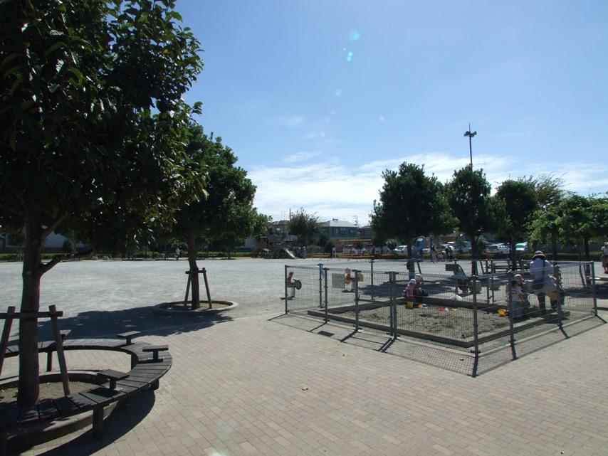 海松台公園：徒歩4分(300m)