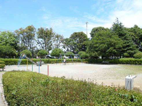 宮本台北公園：徒歩6分（500m）
