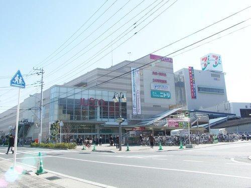 イオンモール:徒歩7分(500m)