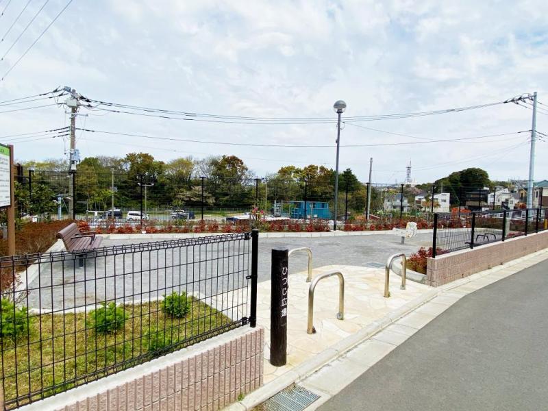 ひつじ公園:徒歩3分(190m)