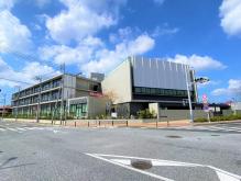 谷津小学校:徒歩8分(650m)