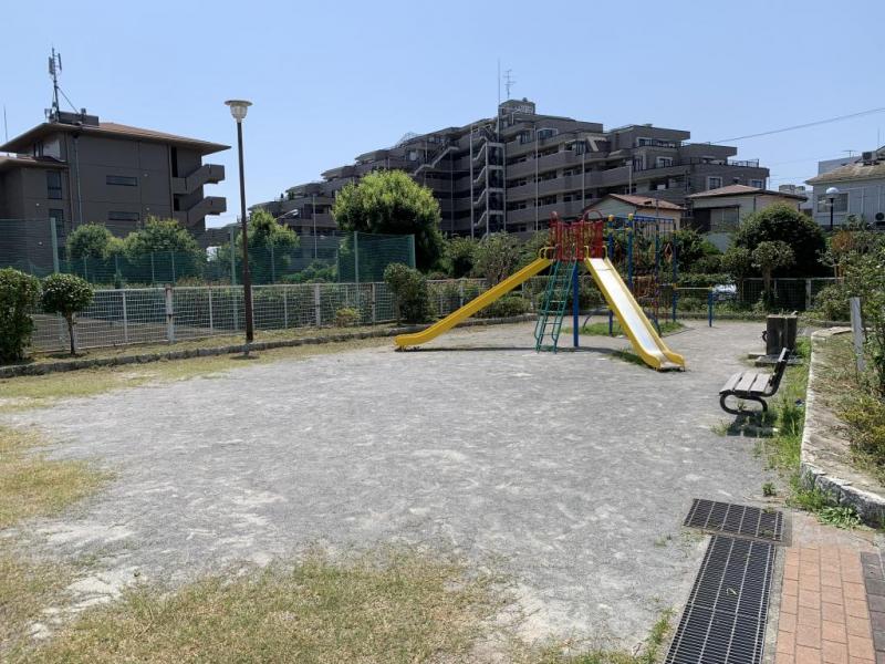 飯山満町つつじ公園:徒歩4分(350m)