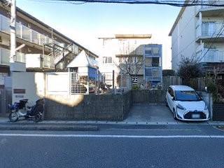 泉保育園:徒歩5分(400m)