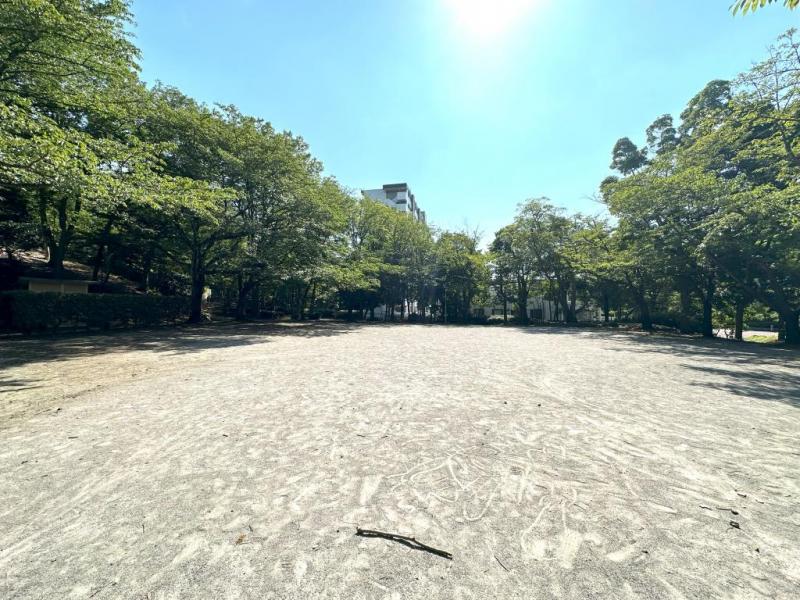 にれのき台公園:徒歩4分(290m)