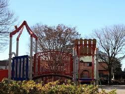 滝の作向台公園:徒歩3分(200m)