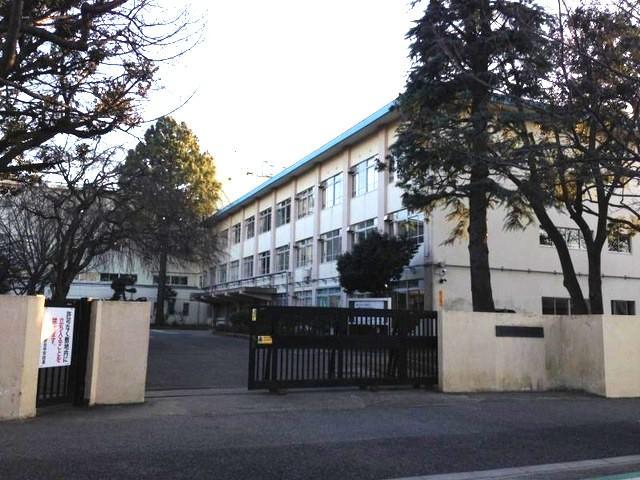 習志野台中学校:徒歩7分(500m)
