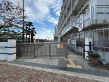 船橋小学校:徒歩4分(300m)