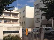 飯山満中学校:徒歩14分(1100m)