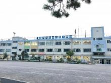 中小岩小学校:徒歩1分(10m)