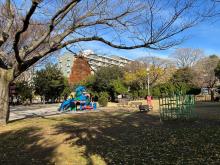 富士見公園:徒歩6分(450m)