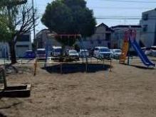 浄土公園:徒歩3分(230m)