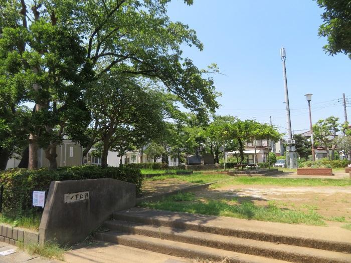 西ノ下公園:徒歩3分(200m)