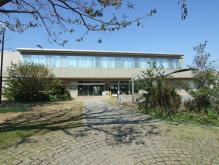 谷津コミュニティセンター:徒歩8分(640m)